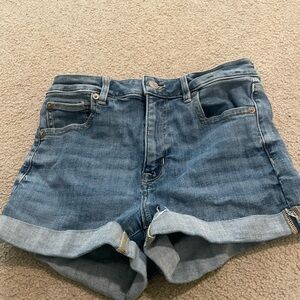 American eagle size 2 Jean shorts